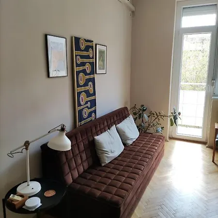 Apartamento Park View, Close To River, Ac, Bauhaus Vibe, 2 Balconies Budapeste